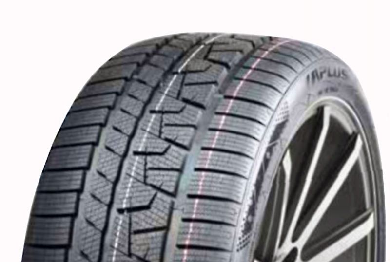 A702 235/40 R18 95V