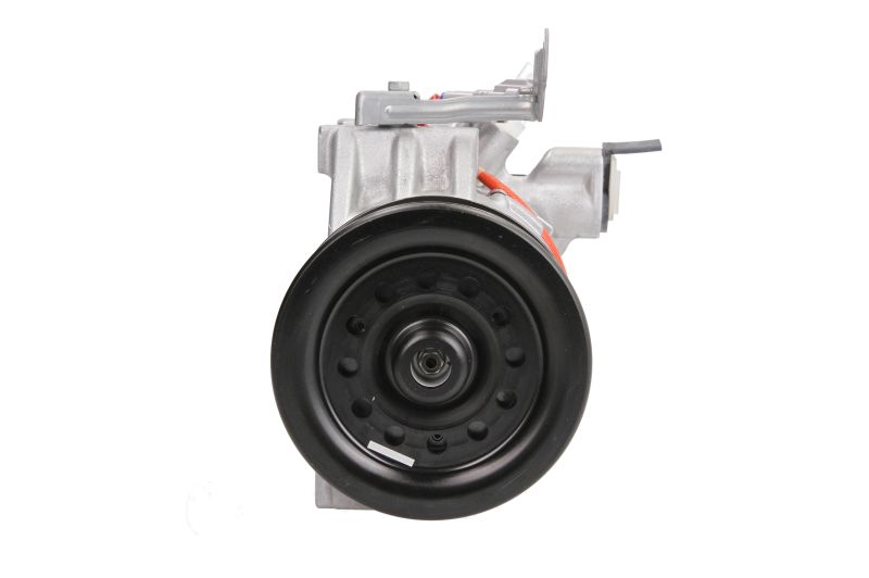 Compresor aer condiționat DENSO fără șurub golire ulei DAIHATSU CHARADE VIII TOYOTA AURIS COROLLA URBAN CRUISER YARIS 1.33/1.4D 03.07-