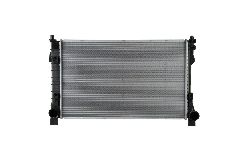 Radiator motor NISSENS MERCEDES C W203 S203 2.7D Inaltime 650mm Latime 399mm Grosime 32mm Aluminiu Plastic