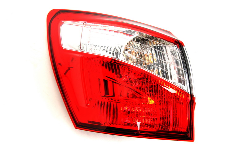 Stopuri spate VALEO Lampa Stanga extern LED Nissan Qashqai I 1.5D-2.0D 02.07-04.14 Culoare Rosu Semnalizator Alb