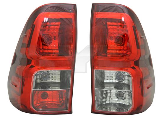 Lampa spate stanga TYC Toyota Hilux VIII 2.4D/2.7/2.8D 05.15- cu suport bulb montare spate