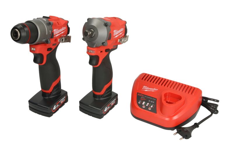 Set scule electrice MILWAUKEE 2 piese: cheie impact aer, bormasina surubelnita, acumulator 4.0 Ah, 2 baterii, incarcator 230 V