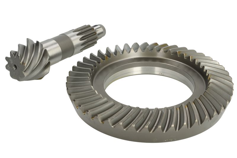 Taler con pinion set C.E.I 8 dinți arbore 45 dinți roată IVECO DAILY Crown and pinion