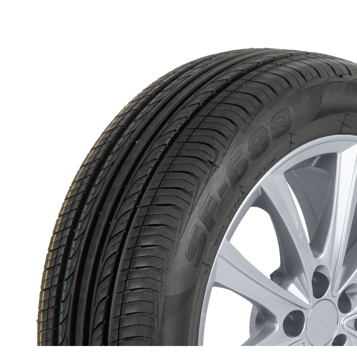 Pneus d'été SUNFULL SF-688 215/70R15 98H