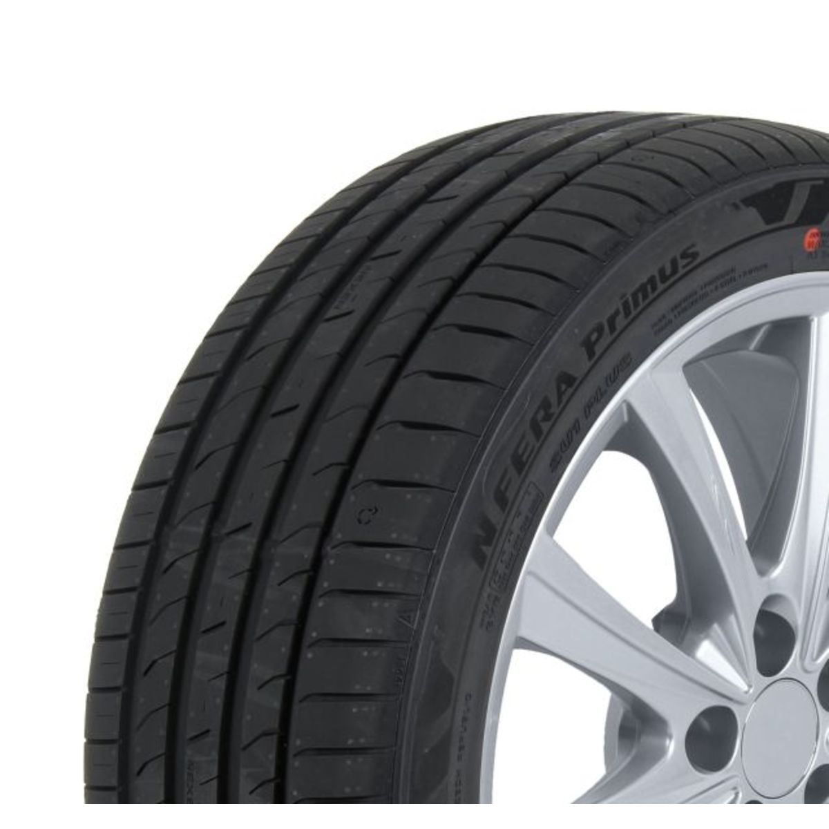 Pneus d'été NEXEN N'Fera Primus 245/45R18  96W