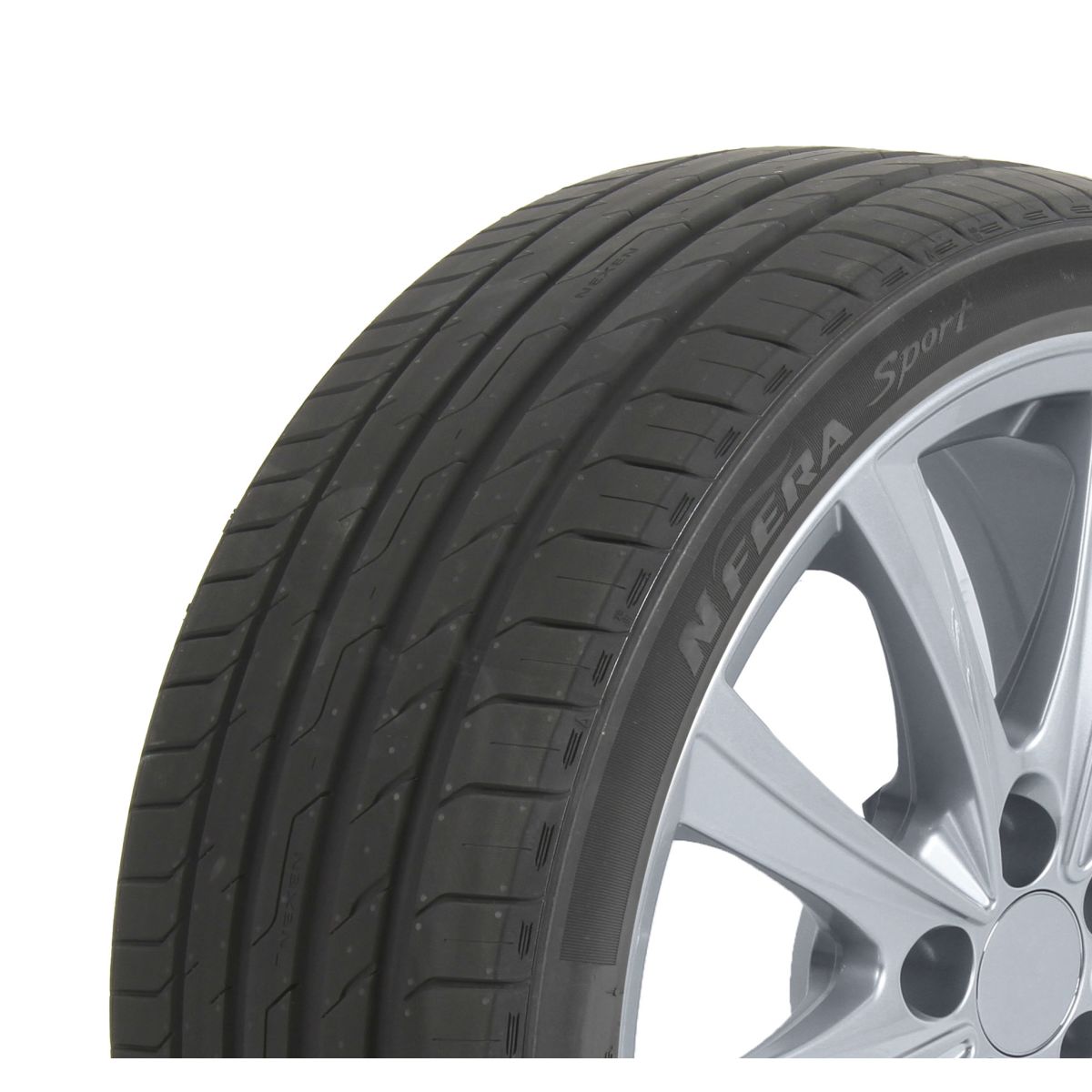 Pneus d'été NEXEN N'Fera Sport 225/40R18 92Y