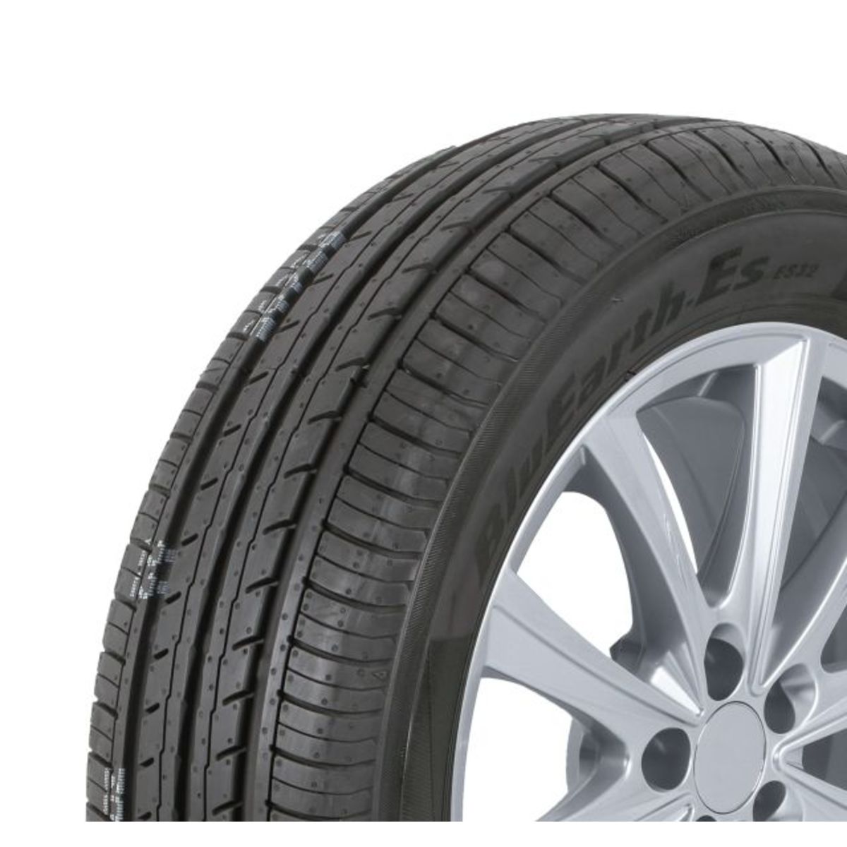 Pneus d'été YOKOHAMA BluEarth-ES ES32 195/55R16  87H