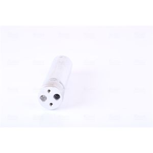 Condensatore climatizzatore NISSENS 94879 con essiccatore