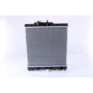 Radiador, arrefecimento do motor NISSENS 63310A