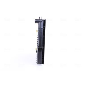 NISSENS Radiatore Raffreddamento motore 636728