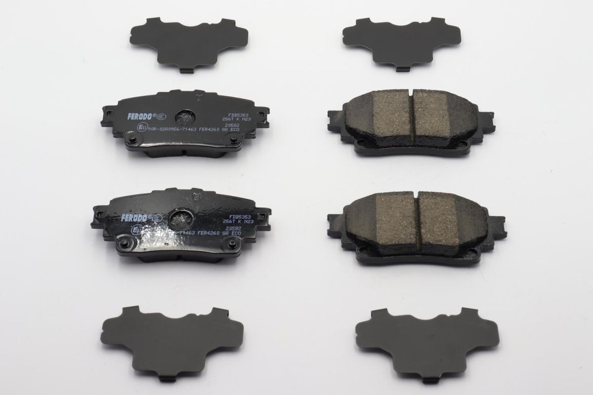 Комплект гальмівних колодок задн , LEXUS NX II, RX, RZ, UX, TOYOTA BZ4X, HIGHLANDER, RAV 4 V, YARIS CROSS 1.5-Electric 12.18- фото 2