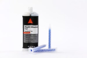 Adeziv pentru materiale plastice