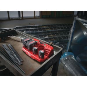 Incarcator pentru scule electrice 12V M12 C4 4932430554 - 5