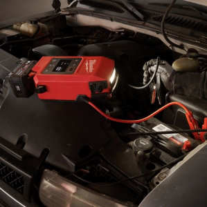 Dispozitiv de pornire BOOSTER M18 JS2000 2000A 12V Jump Starter - 8