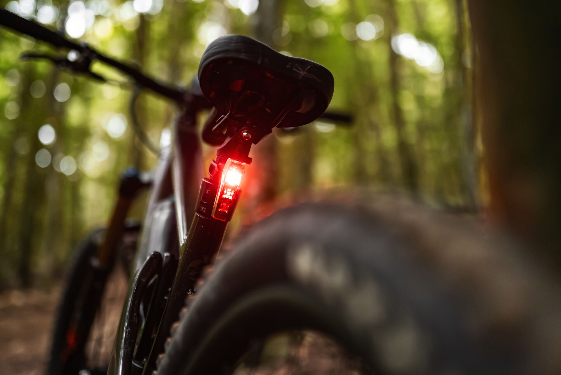 Ліхтар акумуляторний LEDSBIKE® RACE 100 SET / 3.7V 5400K 115LM / COLD WHITE / IP44 / О OSRAM (LEDBL103 SET) osram фото 5