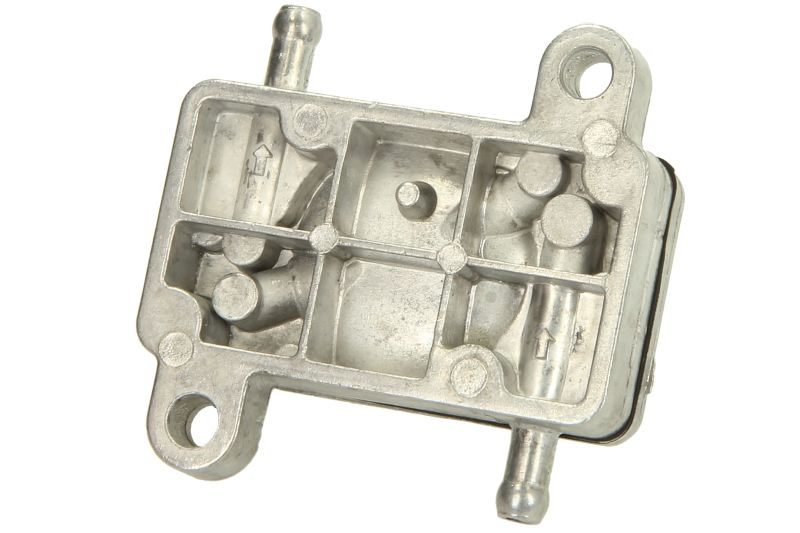 INPARTS palivové čerpadlo CHIŃSKI SKUTER/MOPED/MOTOROWER/ATV 2T 1 PE40 (SKUTER 2-SUW, SILNIK POZIOMY/MINARELLI HORIZONTAL), 4T ATV BASHAN, ATV 110CC, 139QMB/A (SKUTER 4-SUW, GY6-50), 139FMB (4-BIEGOWY, SILNIK POZIOMY) MOTOROWER/ATV, GY6 125/150 SKUTER 4T,