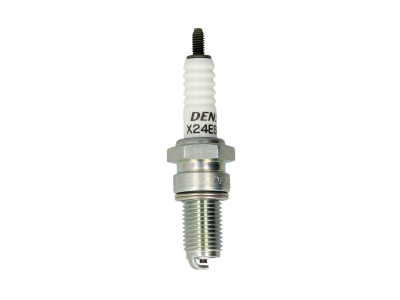 Levně DENSO zapalovací svíčka APACHE RLX 250 AX, 170 S, APRILIA LEONARDO 250, 300 ST, 250 ST, 300 99-05, PEGASO 650 (CUBE), IE (GARDA), (GARDA), IE 92-05,