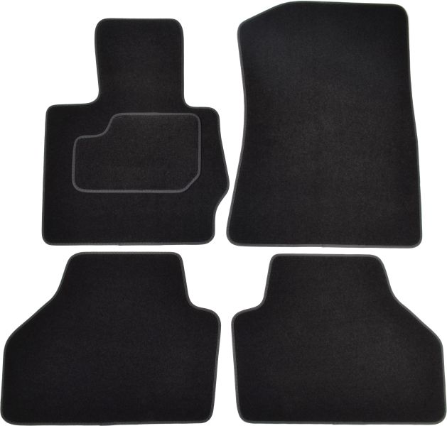 Set Covorase Auto Si Tavita Portbagaj BMW Seria X3 (F25) din 2010-2017, Cauciuc, Protectie Porbagaj, 4x Stickere auto cu BMW