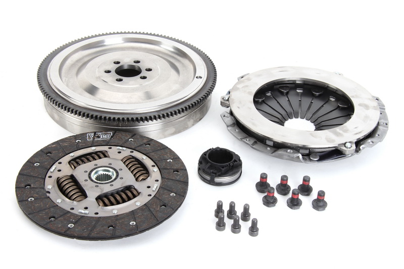 Set kvačila 228mm za vozilo AUDI A4 B5, A4 B6, A4 B7, A6 C4, A6 C5, CABRIOLET B3