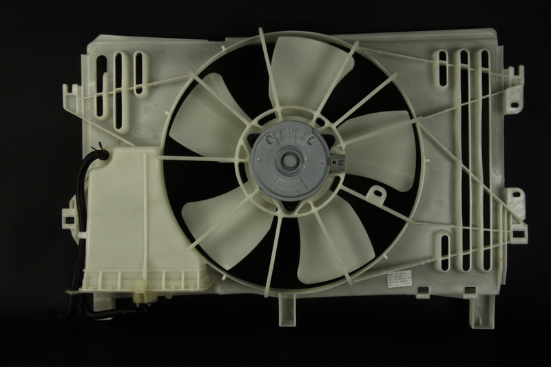 Ventilator habitaclu - Ventilator radiator Dreapta (cu carcasa) potrivit AUDI COUPE B3; TOYOTA COROLLA, COROLLA VERSO 1.4-2.8 1991-2009