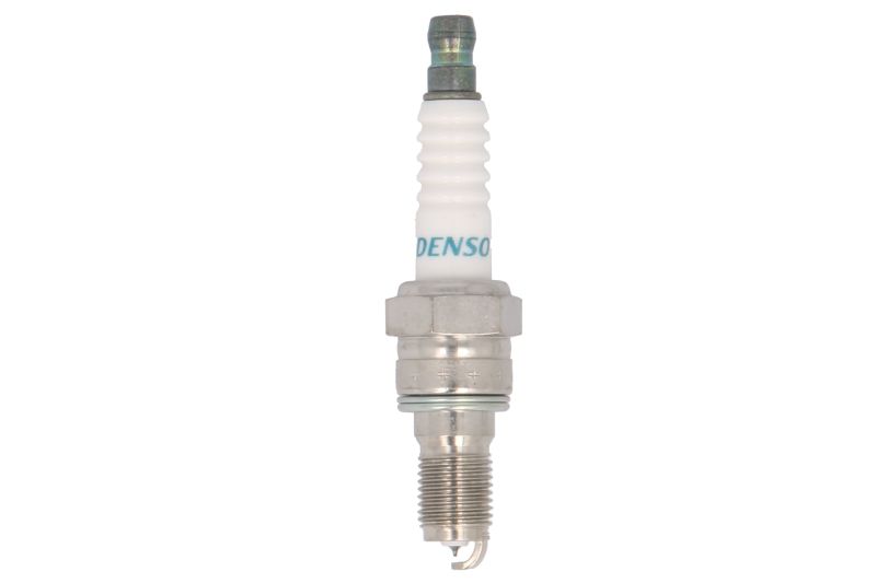 DENSO Iridium spark plug IUH24 (CR8EHIX9)