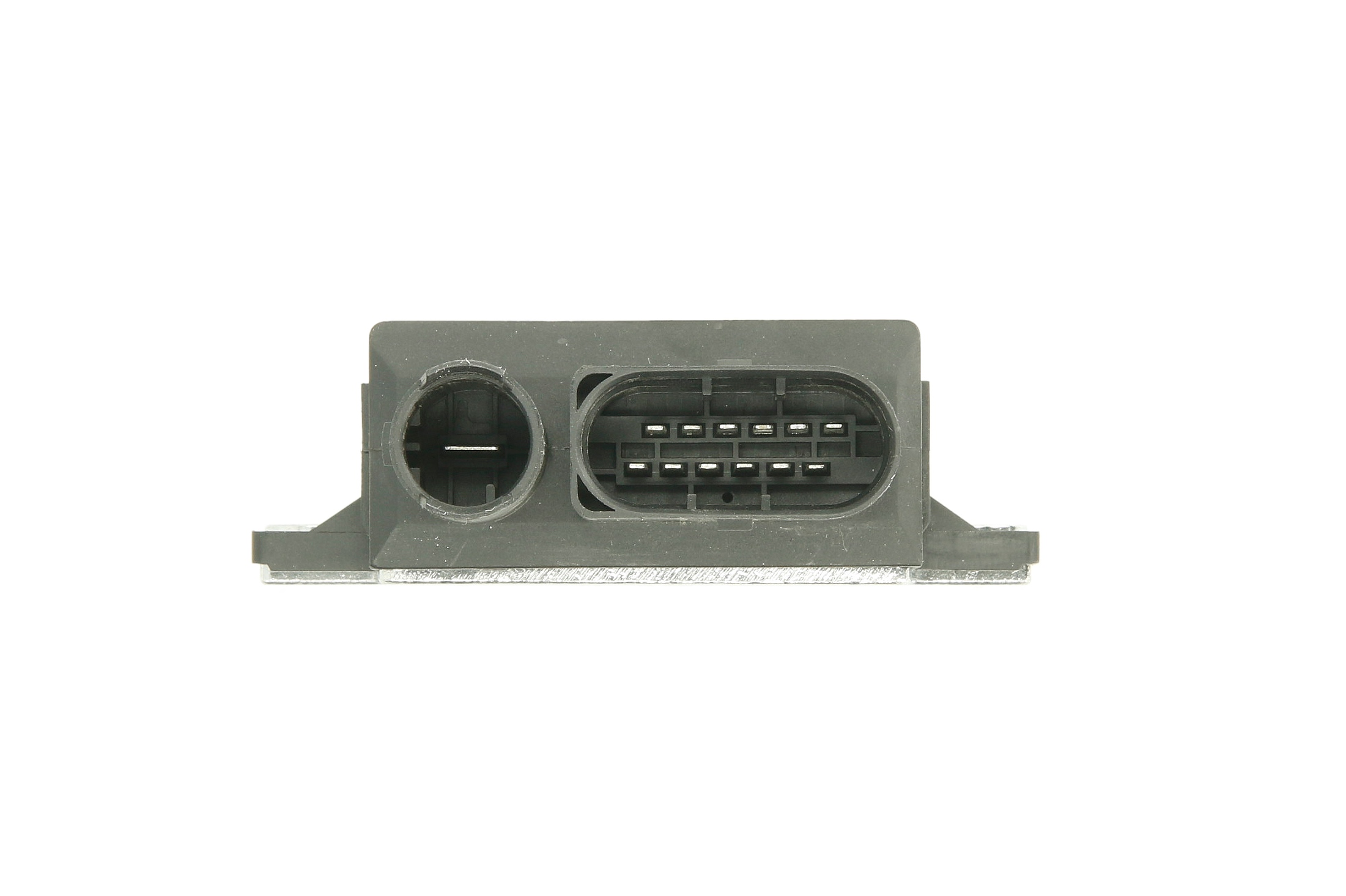 Реле свечей накала BMW 3 (E46/E90)/5 (E60/E61)/7 (E65/E66) 2.5d/3.0d 99-10 (M57) фото 2