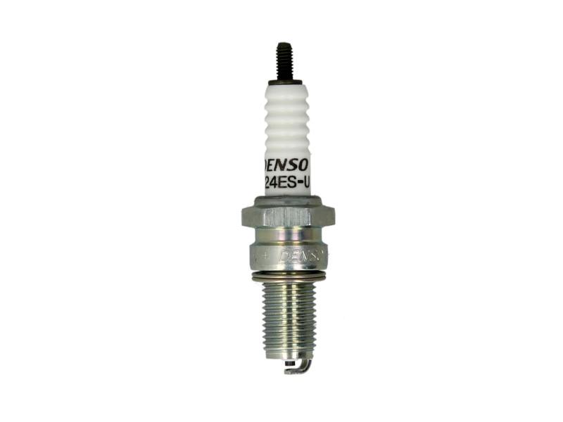 Levně DENSO zapalovací svíčka APRILIA MOTO 650 95-00, PEGASO 600 90-92, TUAREG 600 (WIND) 88-91, BMW F 650 ST, GS, GS ABS, GS (DAK.) 93-03, GILERA RC 600 C