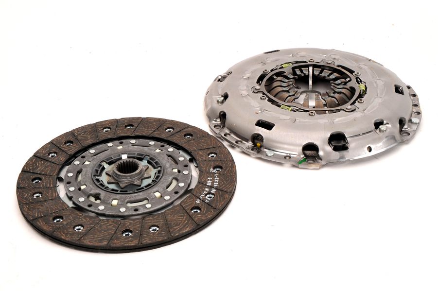 Set kvačila za vozilo VOLVO C30, S40 2, S60 2, S80 2, V50, V60 1, V70 3