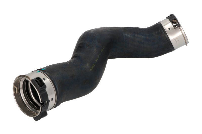 Furtun intercooler Stanga (negru) potrivit BMW 1 (F20), 1 (F21), 2 (F22, F87), 3 (F30, F80), 3 (F31), 3 GRAN TURISMO (F34), 4 (F32, F82), 4 (F33, F83) 1.5D 1.6D 2.0D 09.10-