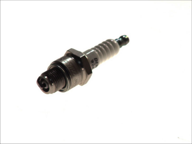 DENSO spark plug W24FSR (BR8HS)